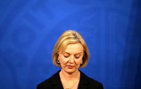 لیز تراس از نخست وزیری انگلیس استعفا کرد