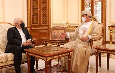دیدار ظریف با وزیر دفتر سلطان عمان