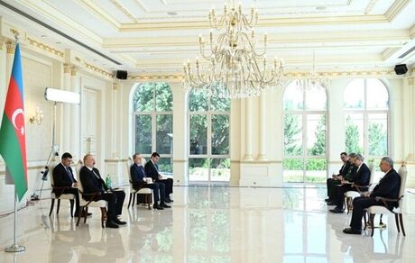 استوارنامه سفیر جدید ایران به رئیس جمهور جمهوری آذربایجان تقدیم شد