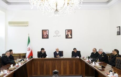 عارف: مجهز بودن نیروی انتظامی به تجهیزات، دانش و فناوری‌های روز بسیار حائز اهمیت است