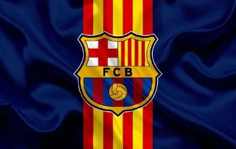 بارسلونا به دنبال جذب دو مدافع از لیگ برتر انگلیس