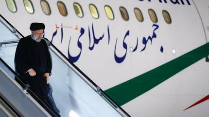 رئیس‌جمهور طریق فرودگاه شهر تاریخی بم وارد استان کرمان شد