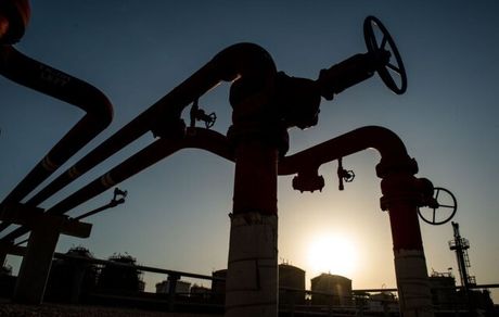 انتقال بیش از ۶۶ میلیارد لیتر نفت‌خام و فرآورده در ۶ ماه امسال