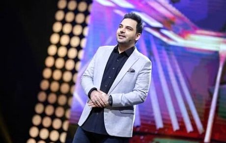 شوخی احسان علیخانی با پدرش در برنامه «عصرجدید»