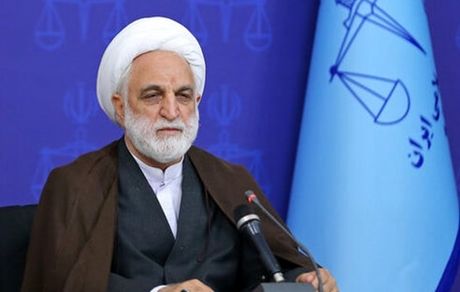 نظارت بر کار ضابطین و کارشناسان تکلیف قاضی است