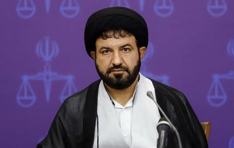 اطلاع از لایه‌های زیرین شهر و صیانت از حقوق عامه ضرورت دارد