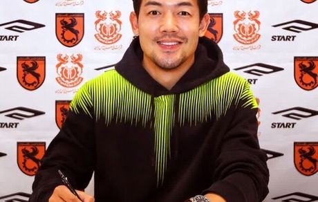 مس رفسنجان، یک مدافع کره‌ای گرفت