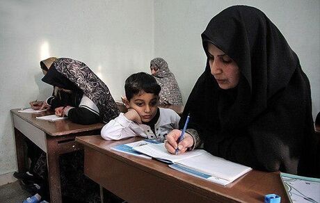۵ استان دارای بیشترین بیسواد/ ۲ میلیون ایرانی تنها تا «سوم ابتدایی» درس خوانده‌اند