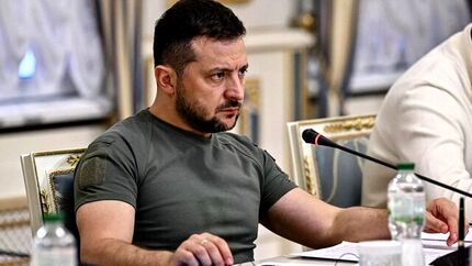 روسیه، زلنسکی را تحت تعقیب قرارداد