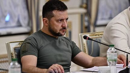 روسیه، زلنسکی را تحت تعقیب قرارداد