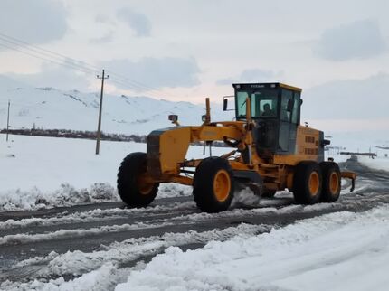 بارش ۴۰ سانتی برف در محورهای شهرستان پاوه