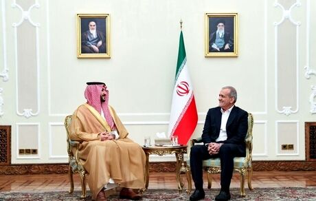 تأکید رئیس جمهور بر ضرورت تحکیم وحدت و انسجام در جهان اسلام