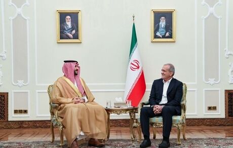 تأکید رئیس جمهور بر ضرورت تحکیم وحدت و انسجام در جهان اسلام