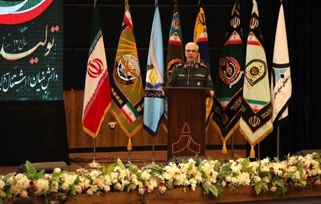 سرلشکر باقری: خوداتکایی در همه سطوح نوپدید، مهمترین مولفه غافلگیر نشدن و غافلگیر کردن است