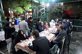 اصفهان در صحنه، از میز خدمت بانک مسکن تا شب‌های اتحاد
