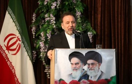 واعظی : دولت به دنبال تامین امنیت شغلی کارگران است