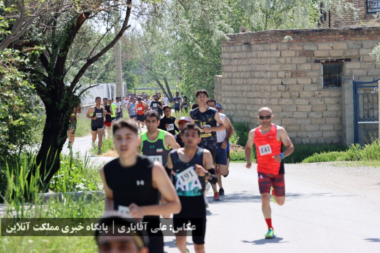 مسابقات دوی صحرانوردی ۴ کیلومتری در ارومیه