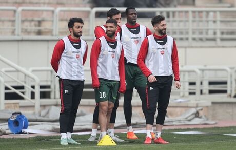 گل‌محمدی، نعمتی را از تمرین با پرسپولیسی‌ها منع کرد