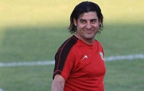 مهاجم سابق پرسپولیس، سرمربی موقت صنعت نفت شد