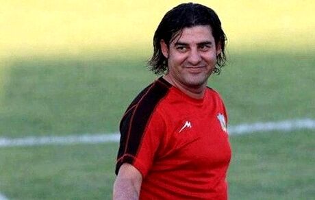 مهاجم سابق پرسپولیس، سرمربی موقت صنعت نفت شد