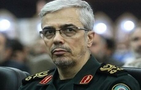 سرلشکر باقری: فعالیت نیروهای مسلح ادامه می‌یابد تا با دوره احتمالی اوج کرونا غافلگیر نشویم