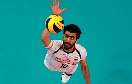 ستاره سابق تیم ملی والیبال در راه لیگ رومانی!
