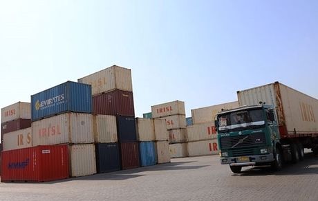 مشکل کامیون‌داران برای حمل کالا از بندر امام چیست؟