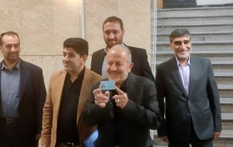 نام نویسی رئیس اندیشکده جنگ نرم دانشگاه عالی دفاع ملی در انتخابات ریاست جمهوری