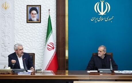 تاکید رئیس جمهور بر ضرورت تقویت انسجام درون‌سیستمی در بانک مرکزی