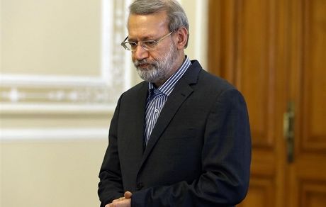 آخرین وضعیت تصمیم انتخاباتی علی لاریجانی