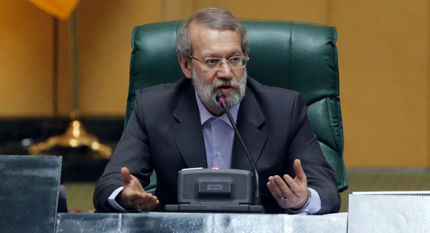 لاریجانی: مقامات آمریکا فکری به حال دهان آقای ترامپ کنند