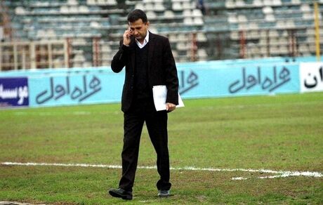 آغاز نقل و انتقالات لیگ برتر فوتبال خلاف آیین‌نامه است/ باید فصل بیست و یکم تمام شود
