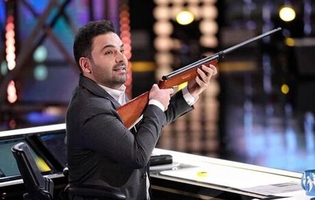 عذرخواهی احسان علیخانی پس از حرکتی غیرمنتظره در «عصر جدید»