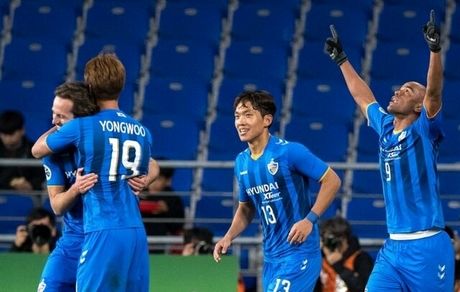 رفقای «شیخ دیاباته» حریف پرسپولیس در فینال آسیا!