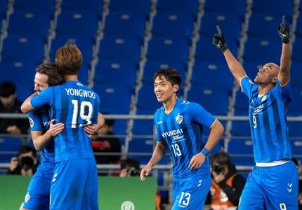 رفقای «شیخ دیاباته» حریف پرسپولیس در فینال آسیا!
