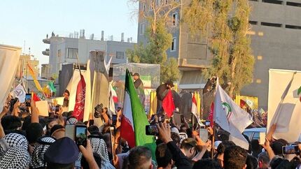 حضور پرشور عراقی‌ها در مراسم تشییع باشکوه رهبر شهید در نجف و کربلا