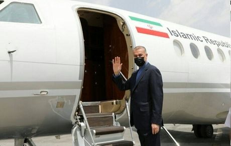 وزیر امور خارجه عازم ایتالیا شد