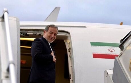 تیم مذاکره‌کننده ایران به عمان رفت