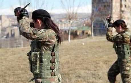 زنان هم به نبرد قره‌باغ پیوستند