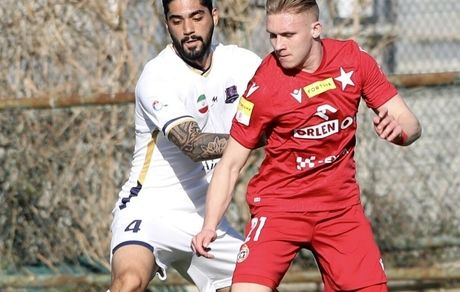 تساوی نساجی مقابل قهرمان ۱۴ دوره لیگ لهستان