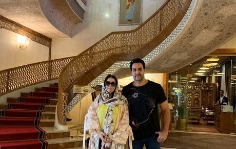 عکس| هنرمندان در کنار مادرانشان