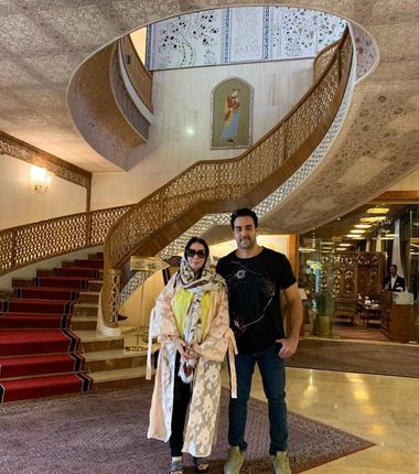 عکس| هنرمندان در کنار مادرانشان