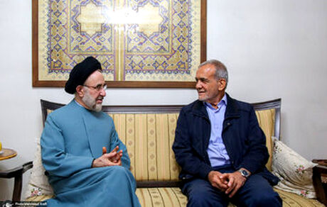 سیدمحمد خاتمی با انتشار پیام تصویری از پزشکیان حمایت کرد