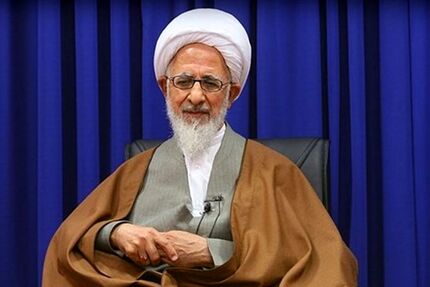 بر همگان واجب است این مملکت را با کرامت اداره کنند