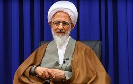 بر همگان واجب است این مملکت را با کرامت اداره کنند