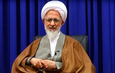 بر همگان واجب است این مملکت را با کرامت اداره کنند