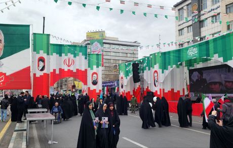 راهپیمایی چهل و هفتمین سالگرد پیروزی انقلاب اسلامی در  هزار و ۴۰۰ بخش، شهر و شهرستان برگزار شد