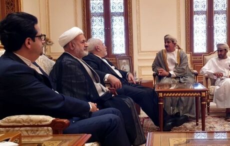 ظریف و وزیر دفتر سلطان قابوس دیدار کردند