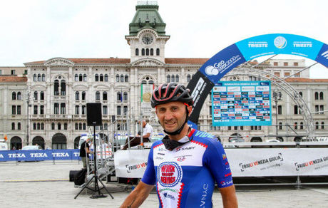 دوچرخه سوار مشهور ایتالیایی درگذشت / علت: تصادف با کامیون