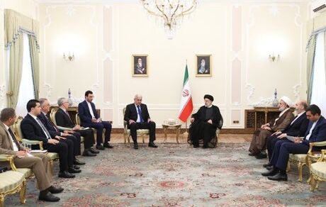 ایران و الجزایر می‌توانند همکاری‌های بین‌المللی مفیدی به نفع ملت‌های خود و جهان اسلام داشته باشند